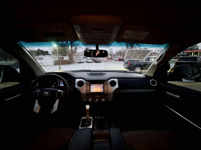 2014 Toyota Tundra SR5