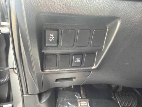 2020 Nissan Pathfinder S