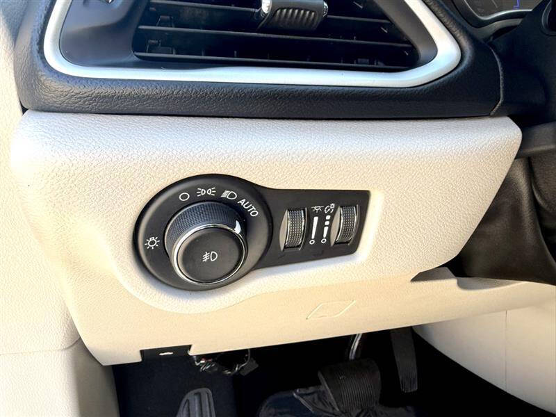 2020 Chrysler Pacifica Touring L