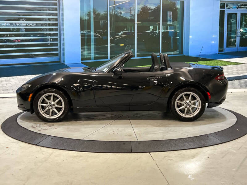 2016 Mazda MX-5 Miata Sport