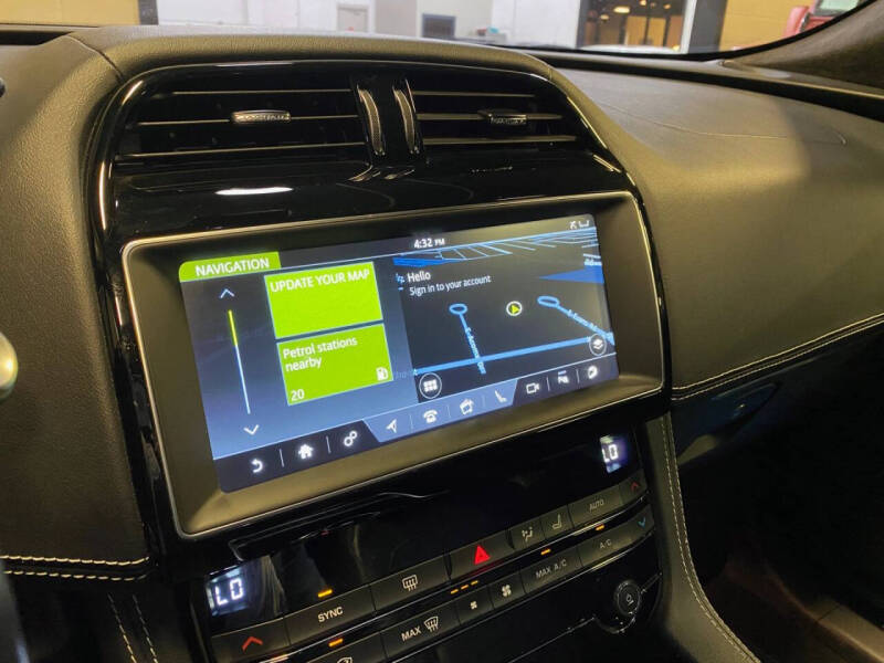 2019 Jaguar F-PACE S