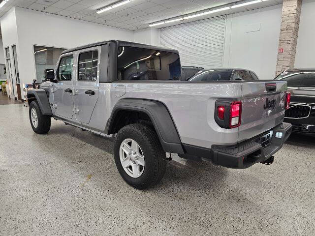 2020 Jeep Gladiator Sport
