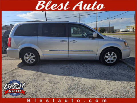 2012 Chrysler Town and Country Touring