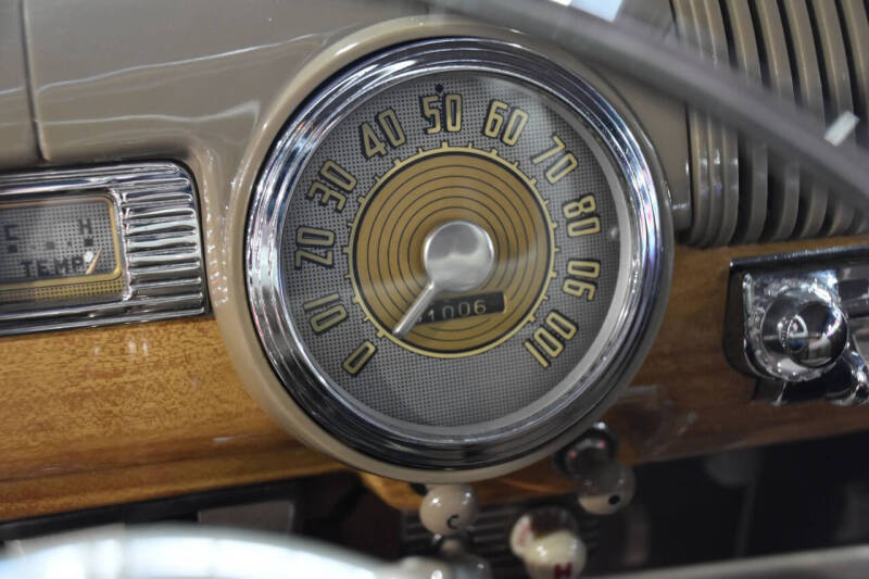 1947 Ford Super Deluxe