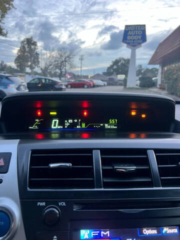 2013 Toyota Prius v Two