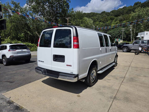 2023 GMC Savana 2500
