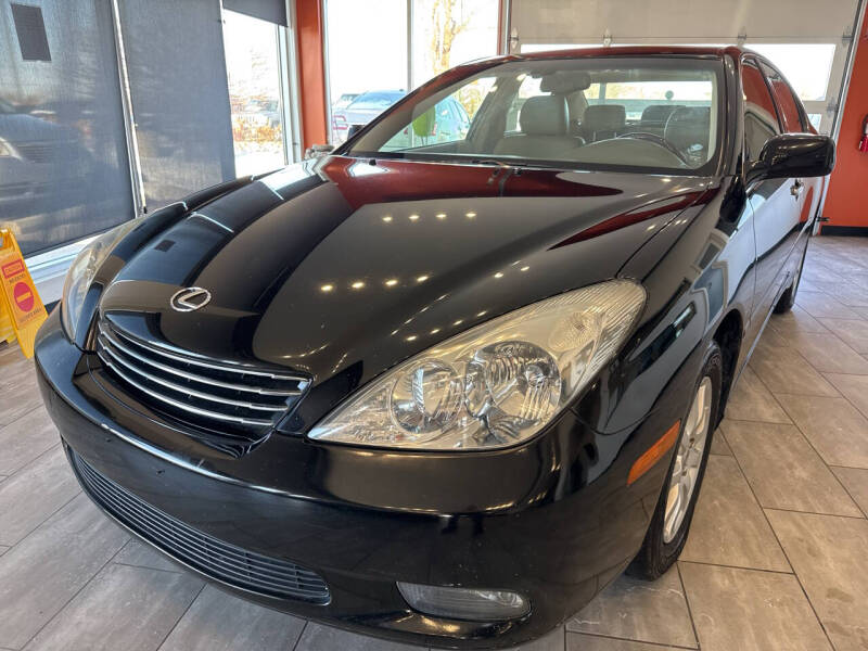 2004 Lexus ES 330 for sale at Evolution Autos in Whiteland IN