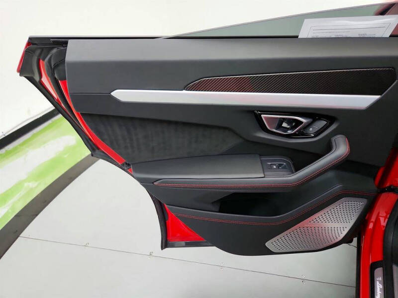 2019 Lamborghini Urus