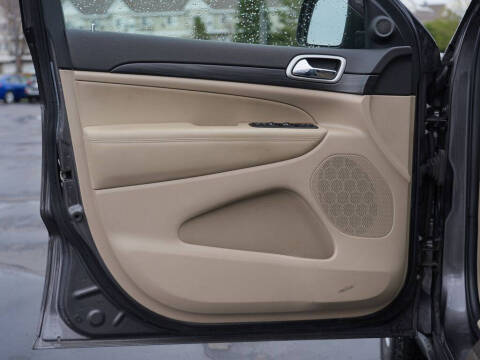 2019 Jeep Grand Cherokee Laredo E