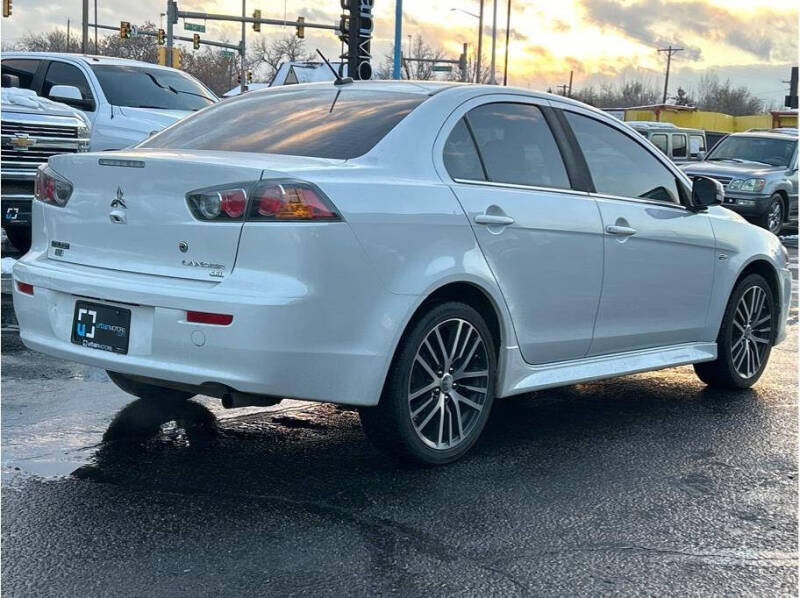 2017 Mitsubishi Lancer