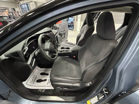 2023 Lexus RZ 450e Luxury