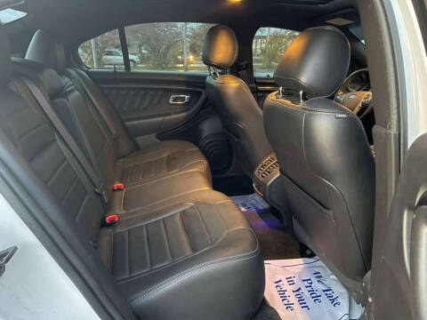 2014 Ford Taurus SHO