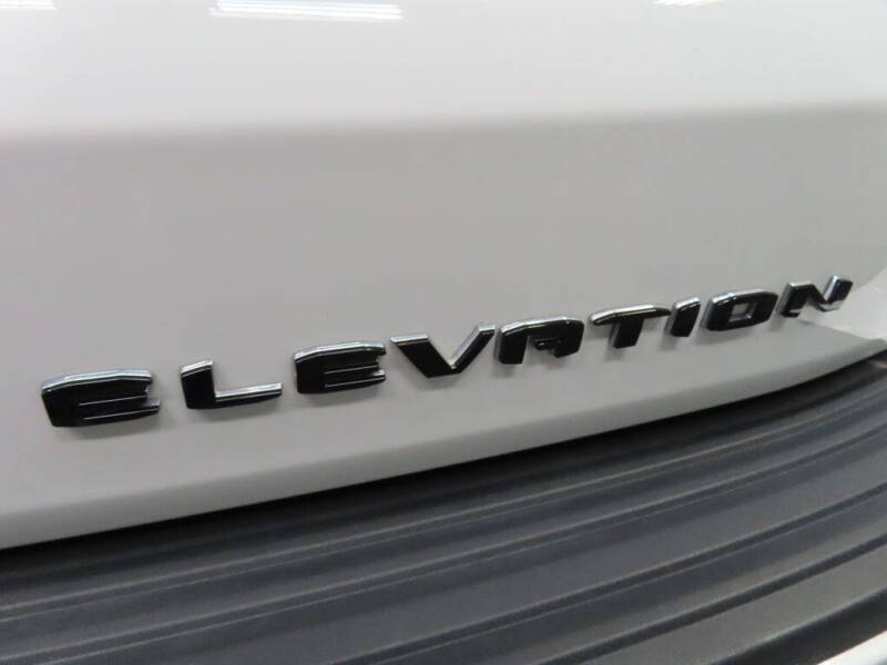 2025 GMC Yukon Elevation