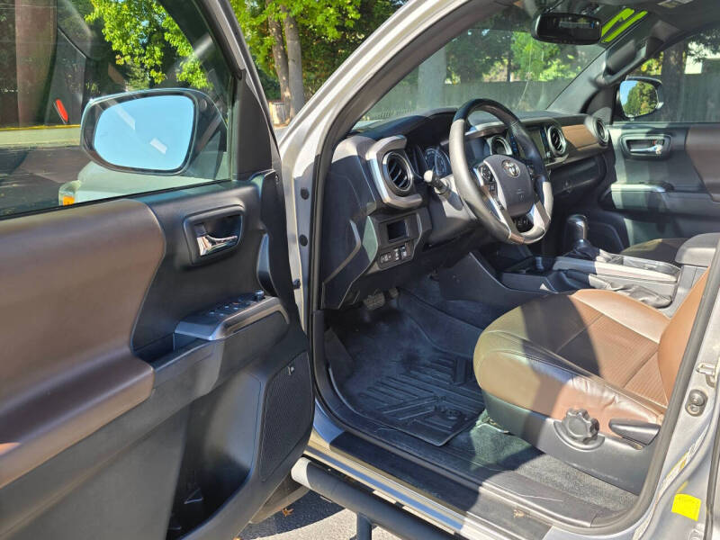 2017 Toyota Tacoma Limited