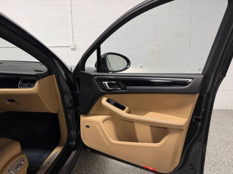 2018 Porsche Macan S