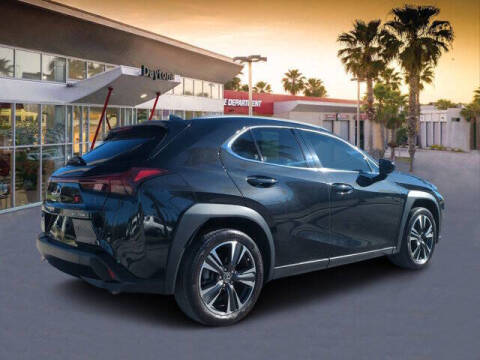 2024 Lexus UX 250h
