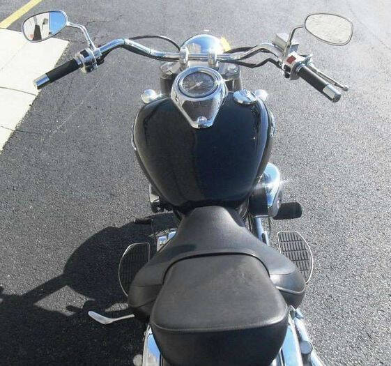2005 Suzuki Boulevard