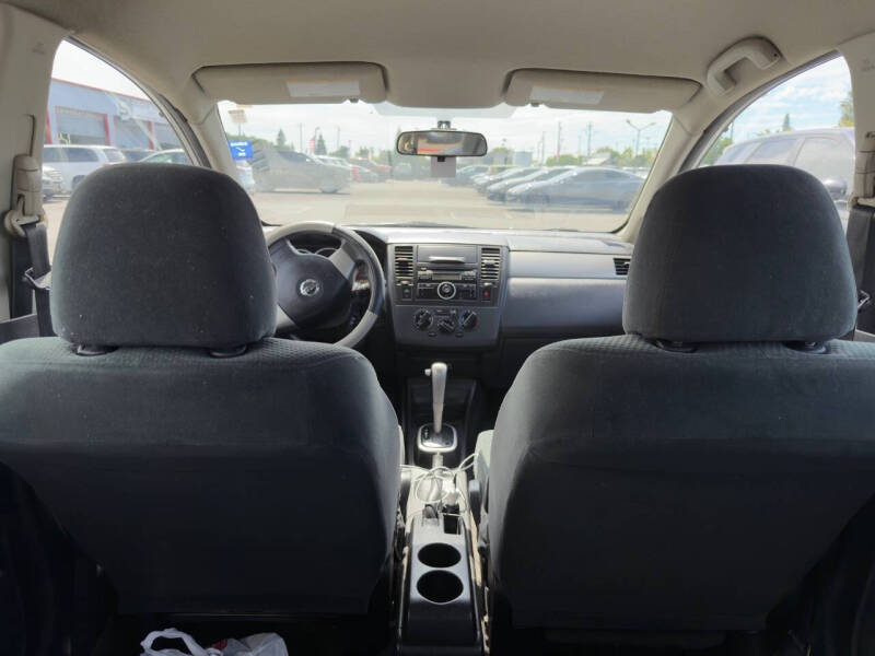 2012 Nissan Versa 1.8 S