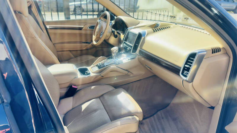 2012 Porsche Cayenne S