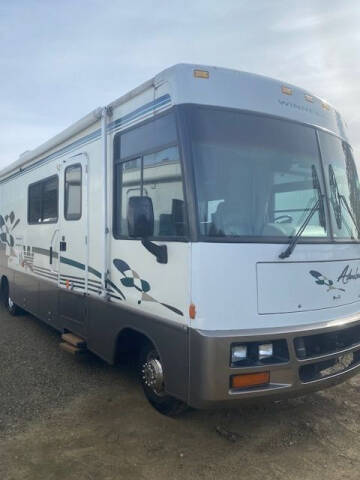 Winnebago Adventurer Image