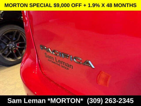 2026 Chrysler Pacifica Select