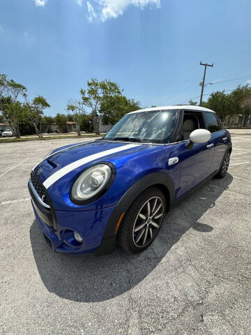 2019 MINI Hardtop 4 Door for sale at Era Motors in Hollywood FL