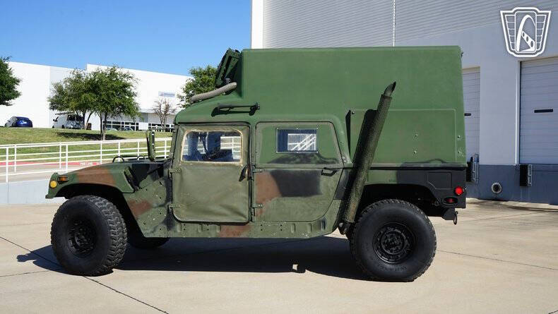 1991 AM General Hummer