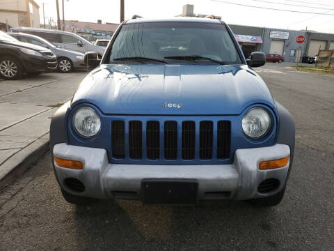 2004 Jeep Liberty for sale at SUNSHINE AUTO SALES LLC in Paterson NJ