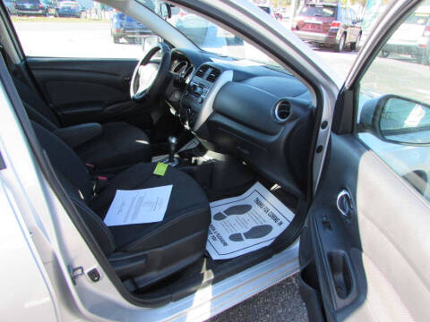 2016 Nissan Versa