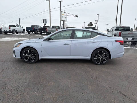 2024 Nissan Altima 2.5 SR