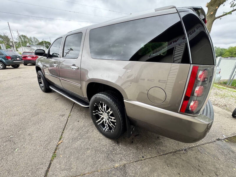 2011 GMC Yukon XL Denali