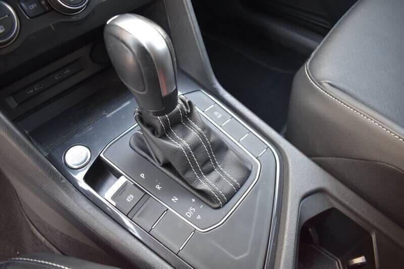 2021 Volkswagen Tiguan SE R-Line Black