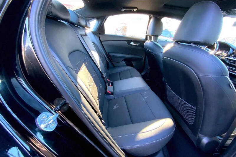 2023 Kia Forte GT-Line