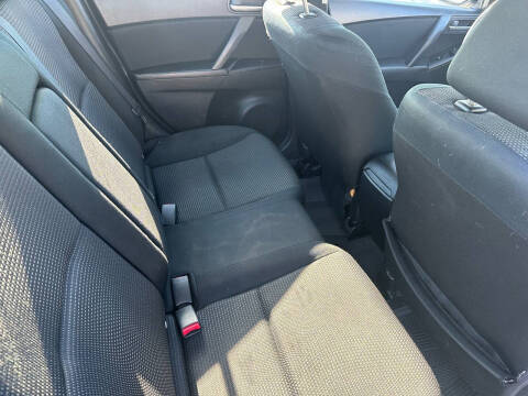 2012 Mazda MAZDA3 i Touring