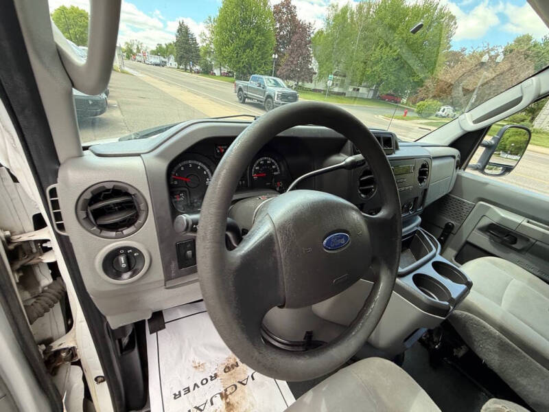 2011 Ford E-Series E-250