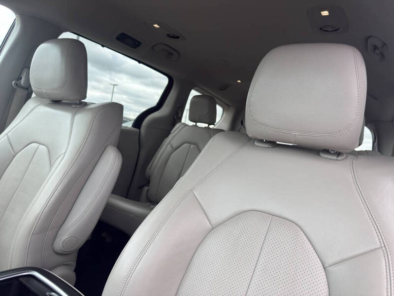 2019 Chrysler Pacifica Touring L Plus