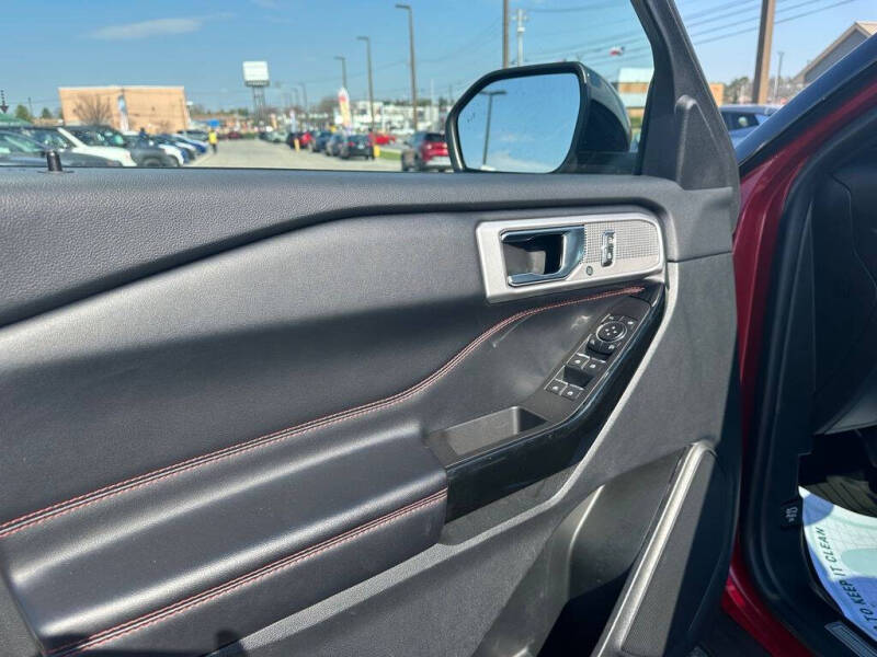 2022 Ford Explorer ST-Line