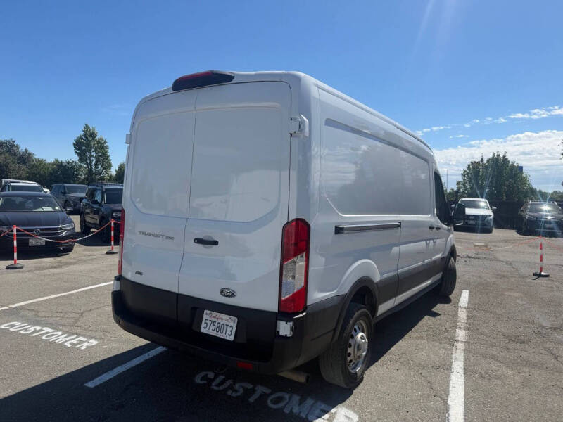2023 Ford Transit