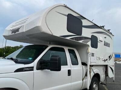 2019 Lance 865