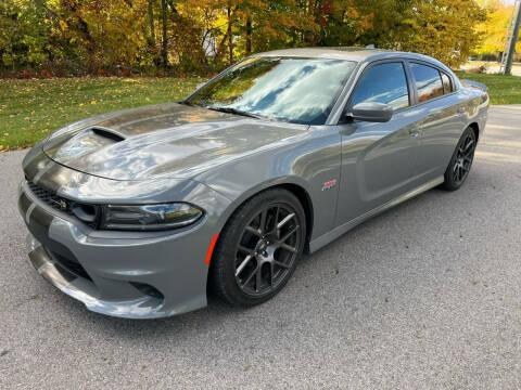 2019 Dodge Charger for sale at COLUMBUS AUTOMOTIVE in Reynoldsburg OH