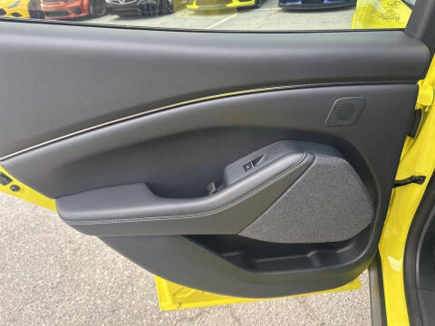 2025 Ford Mustang Mach-E Premium