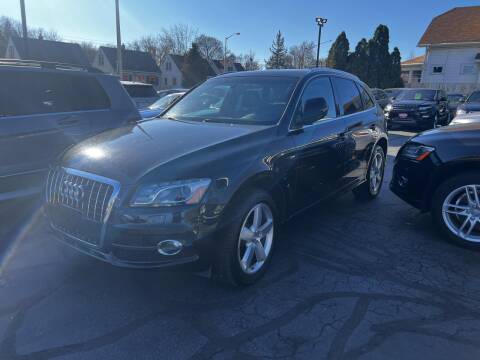 2012 Audi Q5 for sale at CLASSIC MOTOR CARS in West Allis WI