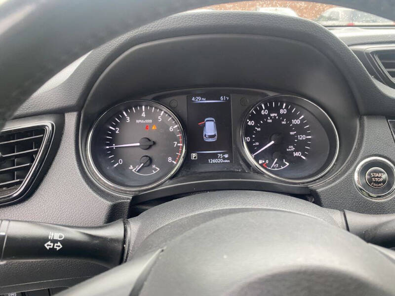 2017 Nissan Rogue SV