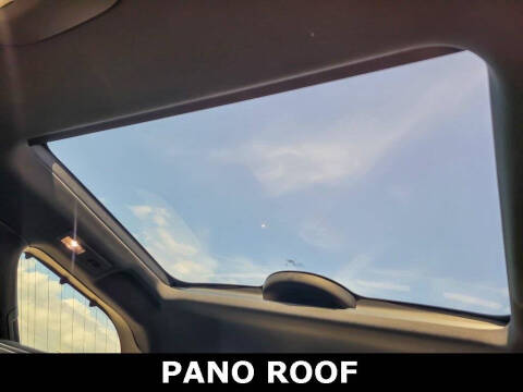 2024 Land Rover Discovery P300 Dynamic SE