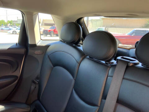 2017 MINI Hardtop 4 Door Cooper