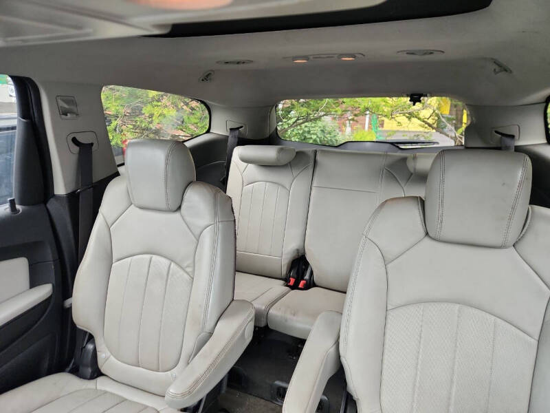 2010 Chevrolet Traverse LTZ