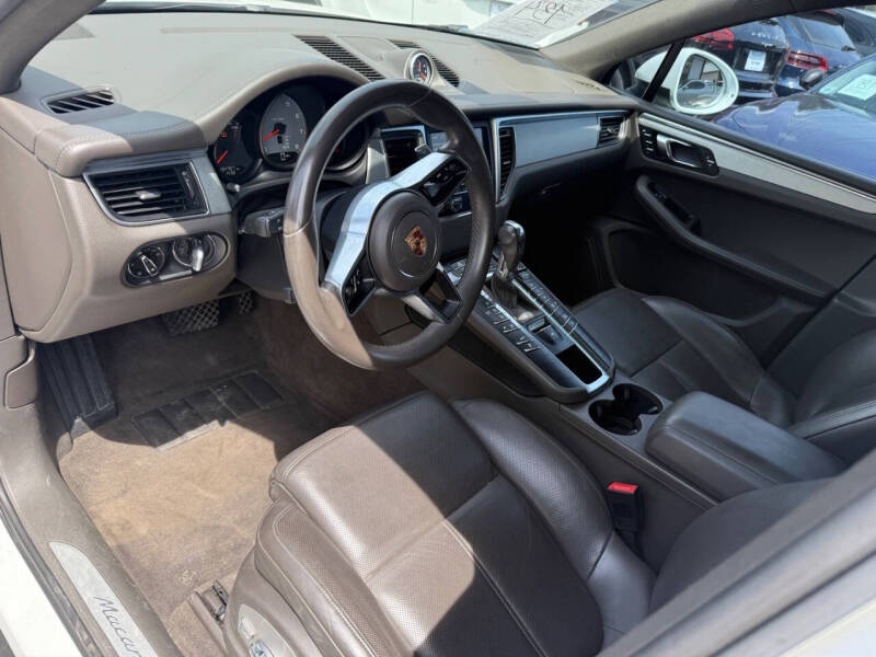 2015 Porsche Macan S