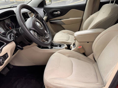 2019 Jeep Cherokee Latitude