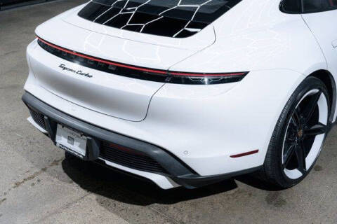 2021 Porsche Taycan Turbo
