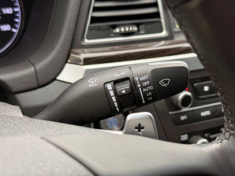 2015 Hyundai Genesis